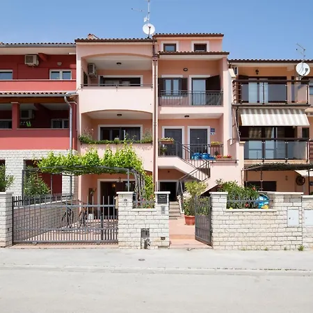 Ingrid Apartman Póla